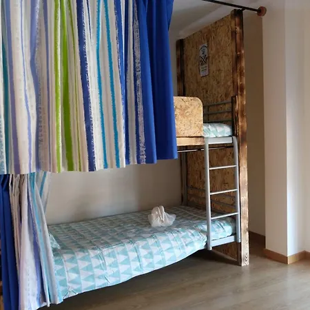 The Port - Beach Hostel Praia da Lourinhã